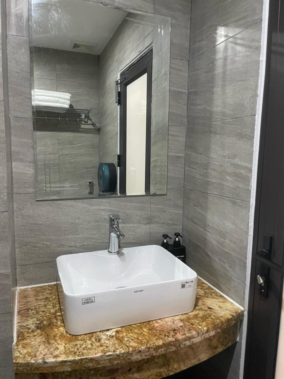 Kim Thanh Hotel, Vinh Phuc - Near Heron Lake Golf, Dam Vac Vinh Yen Εξωτερικό φωτογραφία